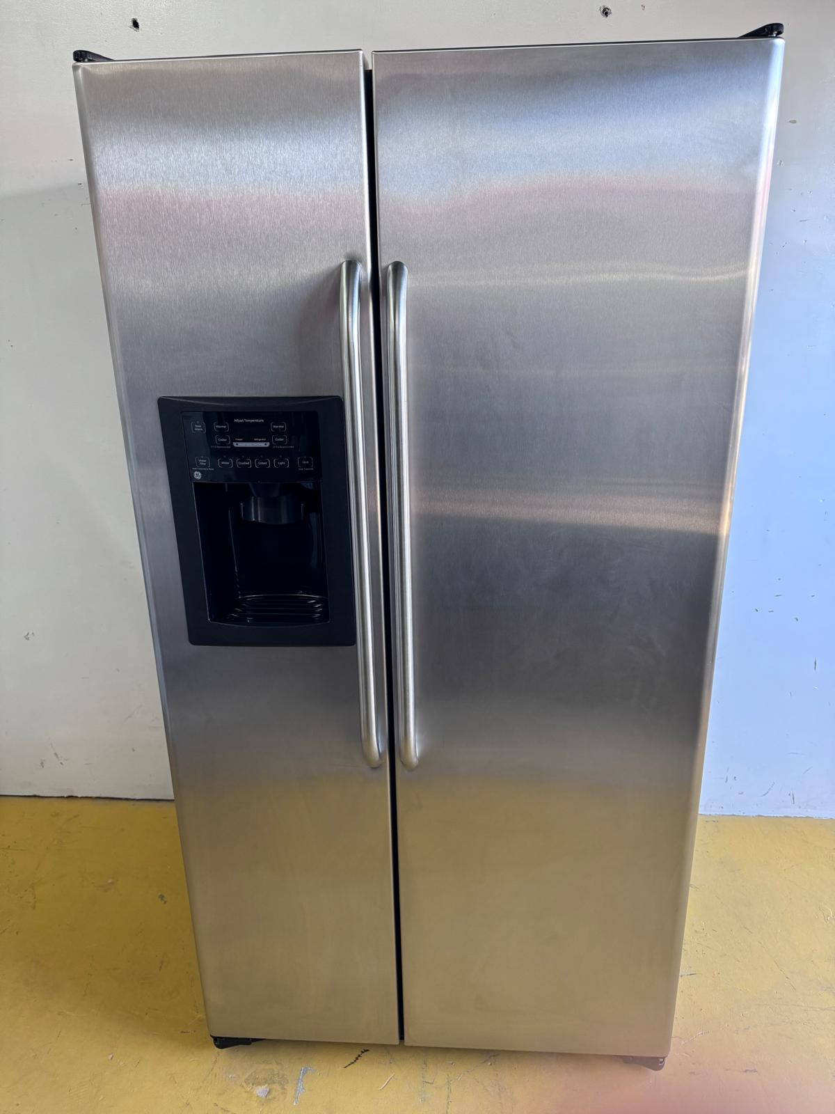 GE Stainless Steel Refrigerator GE Stainless Steel Refrigerator
